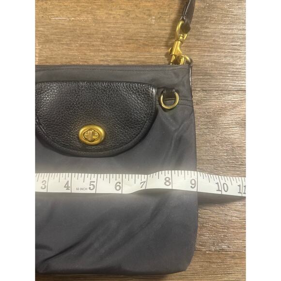 Designer x Coach A2022-868 Nylon/Leather Crossbody bag w/ Purple Floral Lining - Picture 8 of 14